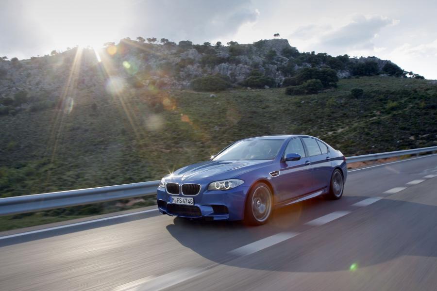  BMW M5 2011 года  (фото 283 из 344)